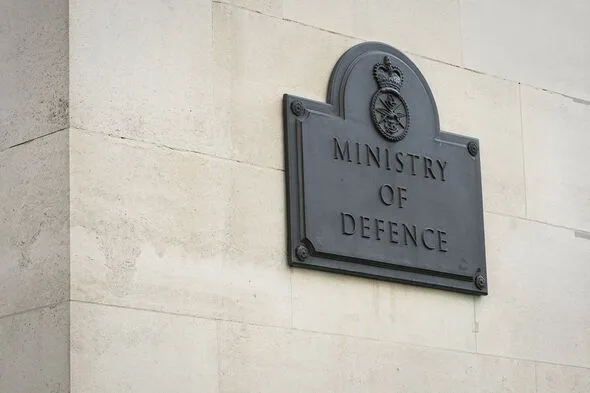 英軍救ったアフガン人19,000人、個人情報流出で今も命の危機