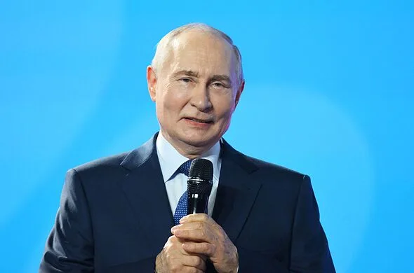 トランプ側近が「なぜプーチンはまだ生きている？」と発言→ロ国営テレビが「こんなバカはアスファルトに転がせ」と脅迫